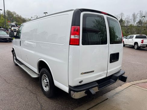 Used 2024 Chevrolet Express 2500 w/ Driver Convenience Package RWD image 5