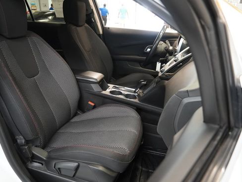Used 2017 Chevrolet Equinox LT w/ Convenience Package AWD/4WD image 35