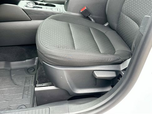 Used 2025 Ford Escape Active image 18