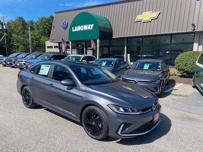 New 2025 Volkswagen Jetta SE