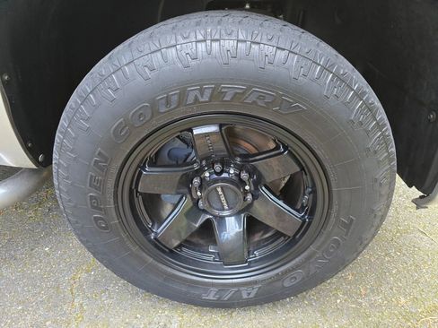 Used 2010 Chevrolet Silverado 1500 LT w/ Power Pack Plus image 10