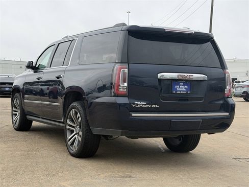 Used 2018 GMC Yukon XL Denali w/ Denali Ultimate Package image 7