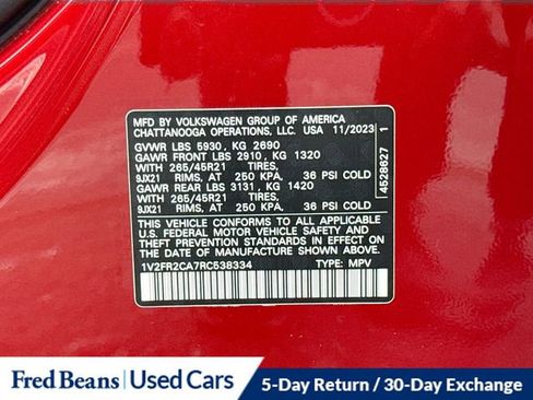 Used 2024 Volkswagen Atlas SEL Premium R-Line image 36