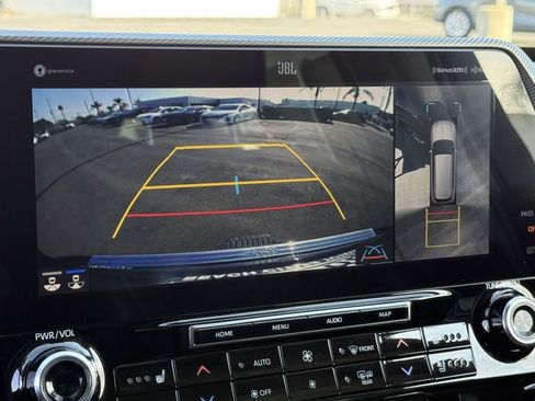 Used 2022 Toyota Highlander Platinum image 30