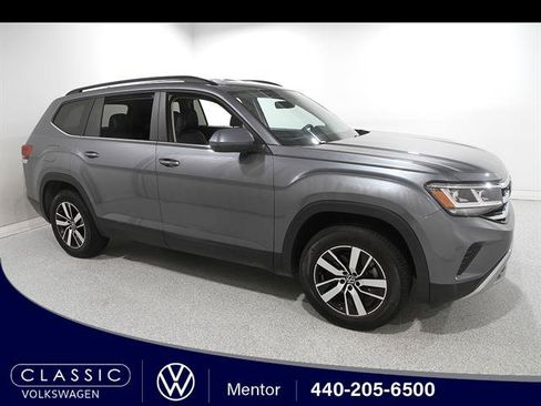 Used 2023 Volkswagen Atlas SE AWD/4WD image 1