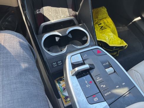 Used 2024 BMW X1 xDrive28i w/ Convenience Package image 3