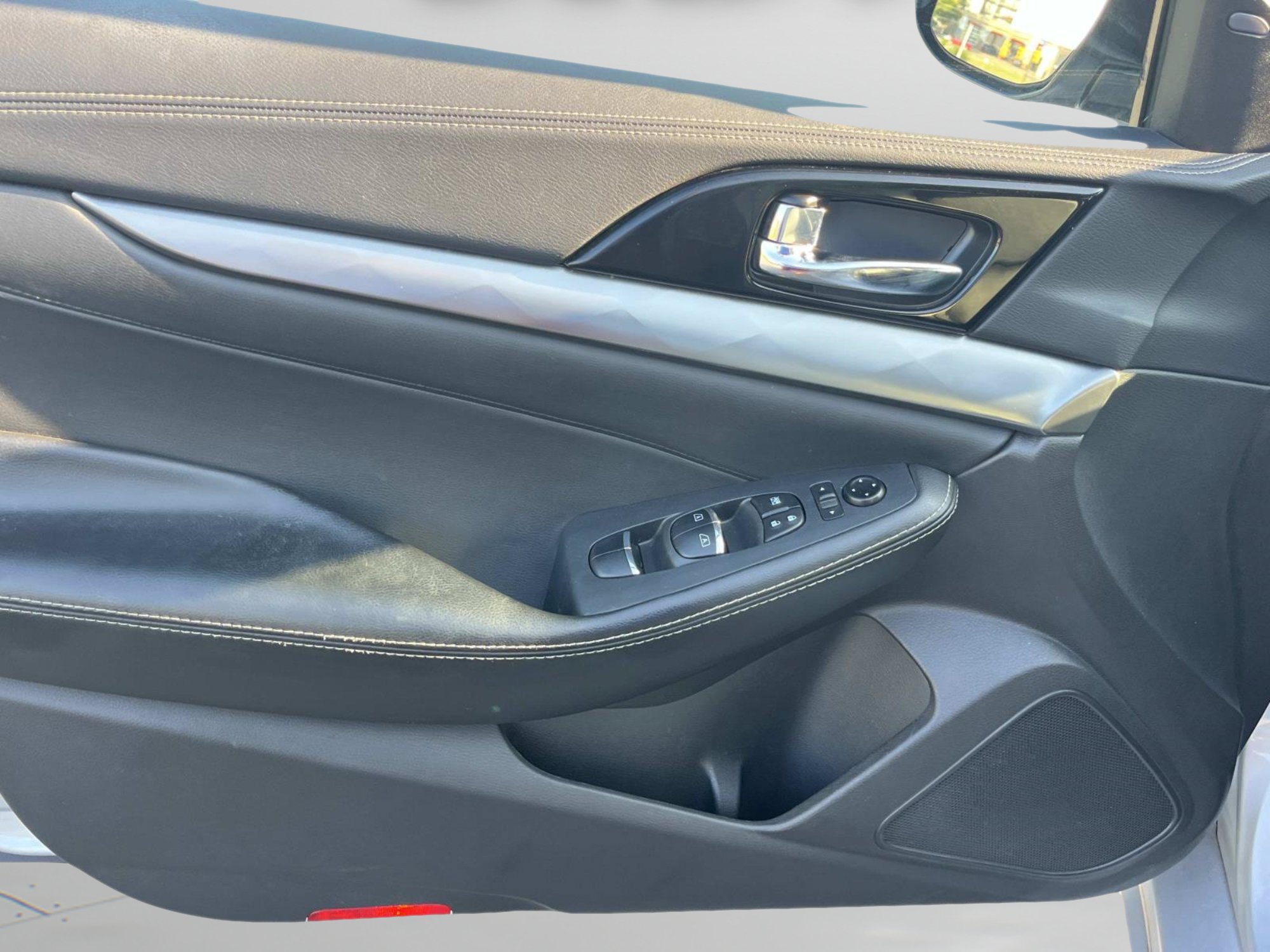 Used 2023 Nissan Maxima SV w/ Floor Mat Group FWD image 21