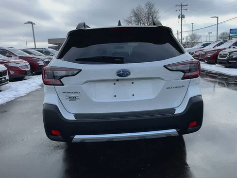 Certified 2023 Subaru Outback Limited image 7