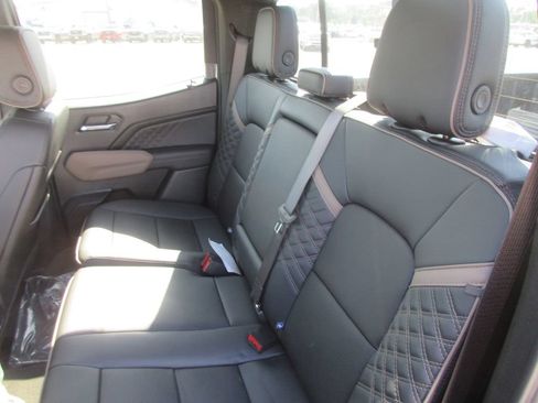 New 2026 GMC Canyon Denali AWD/4WD image 13