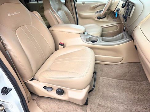 Used 1998 Ford Expedition 4WD image 12