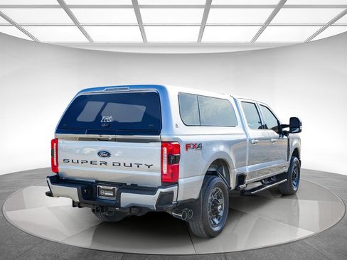 Used 2023 Ford F250 Lariat w/ Sport Appearance Package AWD/4WD image 4