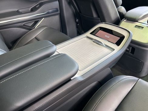 Used 2025 Lincoln Navigator Reserve w/ Jet Appearance Package image 32