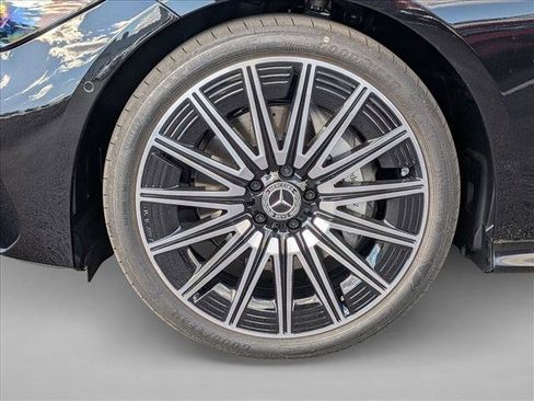 New 2026 Mercedes-Benz CLE 300 4MATIC Coupe image 9