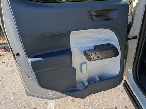 New 2025 Ford Maverick XLT w/ XLT Luxury Package image 23