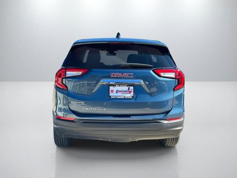 Used 2024 GMC Terrain SLE image 6