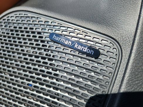 New 2026 Chrysler Pacifica Pinnacle image 28