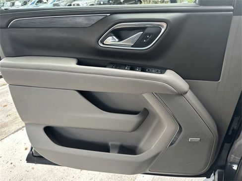 Used 2023 GMC Yukon SLT image 29