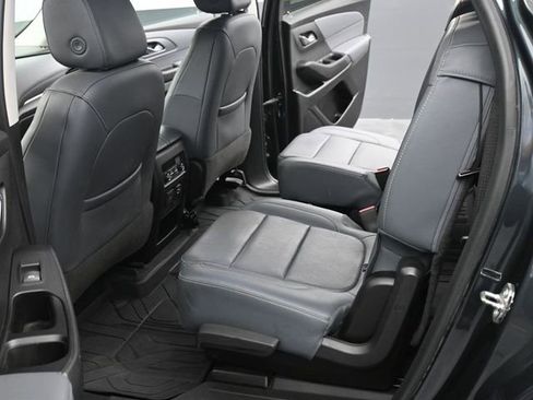Used 2019 Chevrolet Traverse Premier AWD/4WD image 11