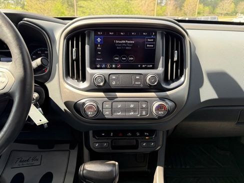 Used 2019 Chevrolet Colorado Z71 image 18