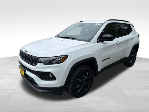 New 2026 Jeep Compass Latitude AWD/4WD image 3