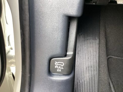 Used 2025 Ford Explorer Active w/ Active Comfort Package image 67