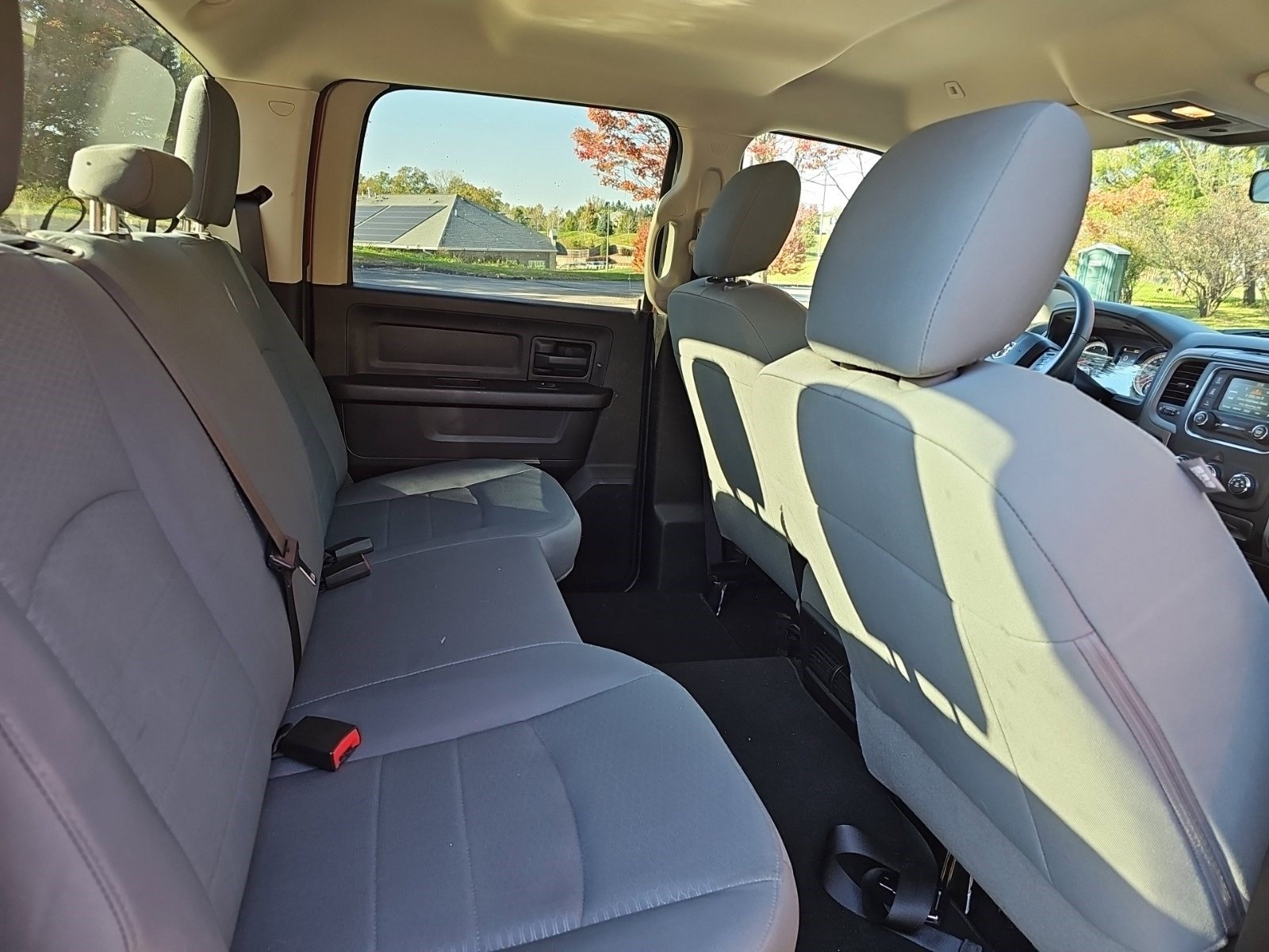 Used 2017 RAM 1500 Express w/ Express Value Package AWD/4WD image 14