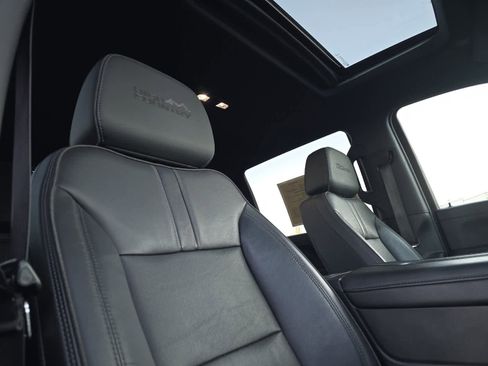 Used 2021 Chevrolet Silverado 3500 High Country w/ Z71 Off-Road Package image 16