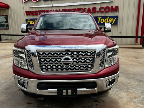 Used 2017 Nissan Titan SL AWD/4WD image 2