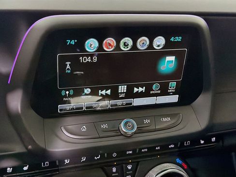 Used 2018 Chevrolet Camaro ZL1 RWD image 17