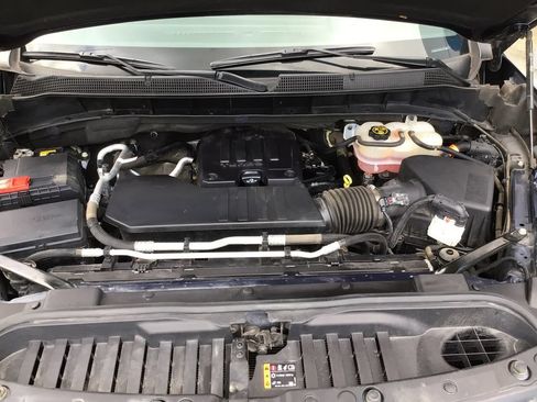 Used 2022 Chevrolet Silverado 1500 LT AWD/4WD image 38