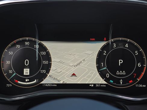 Used 2025 Jaguar F-PACE R-Dynamic S AWD/4WD image 19