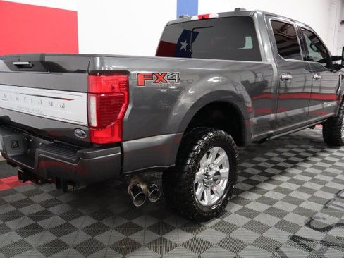 Used 2020 Ford F250 Platinum w/ FX4 Off-Road Package AWD/4WD image 17