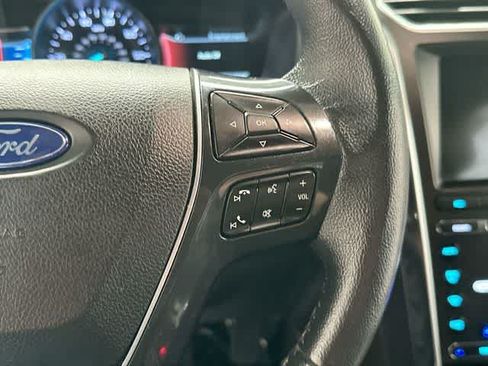 Used 2018 Ford Explorer Limited AWD/4WD image 10