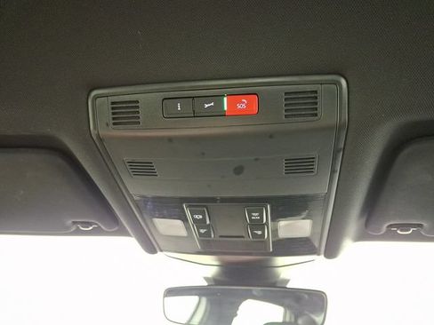 Used 2025 Volkswagen Jetta Sport FWD image 29