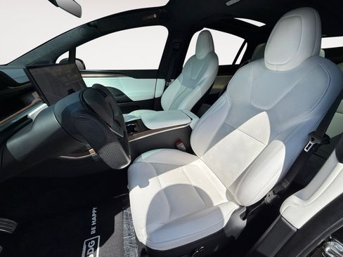 Used 2023 Tesla Model X AWD/4WD image 10
