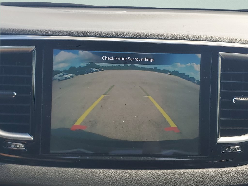 Used 2025 Chrysler Pacifica Select FWD image 17