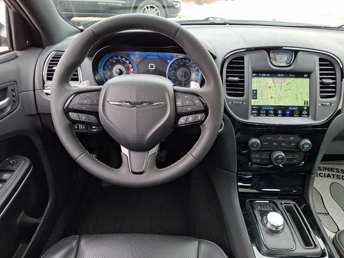 Used 2023 Chrysler 300 S w/ Comfort Group image 11