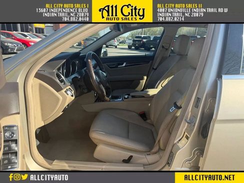 Used 2012 Mercedes-Benz C 250 Sedan image 9