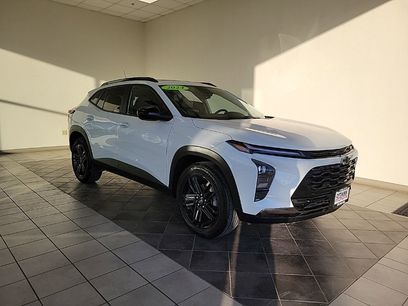 Used 2024 Chevrolet Trax ACTIV w/ Sunroof Package