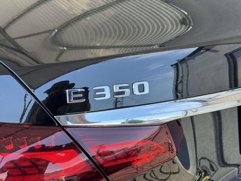 Used 2022 Mercedes-Benz E 350 4MATIC Sedan image 11