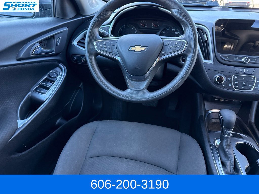 Used 2023 Chevrolet Malibu LT FWD image 15