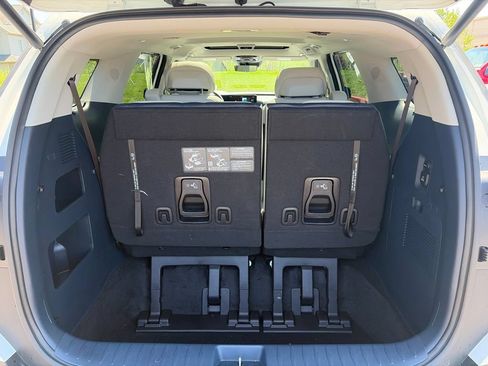 Used 2026 Kia Carnival SX Prestige FWD image 13