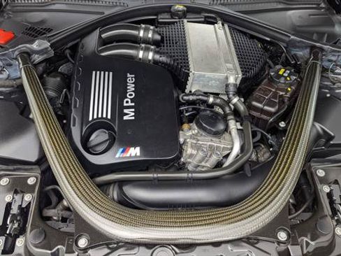 Used 2017 BMW M4 Coupe RWD image 22