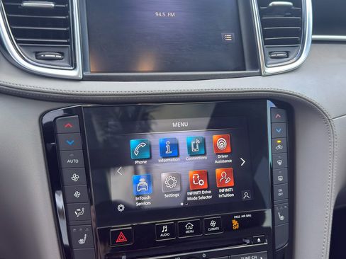 Used 2025 INFINITI QX50 Luxe image 32