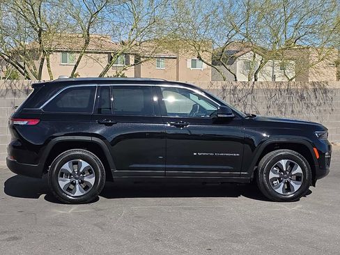 Used 2022 Jeep Grand Cherokee Limited 4xe w/ Luxury Tech Group II image 10