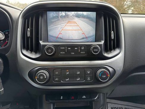 Used 2016 Chevrolet Colorado LT w/ LT Convenience Package RWD image 19