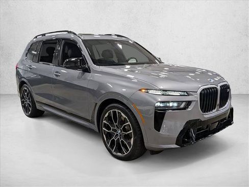 Used 2025 BMW X7 M60i w/ Executive Package AWD/4WD image 3