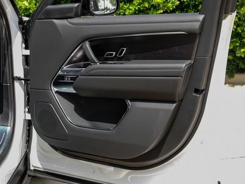 New 2026 Land Rover Range Rover Long Wheelbase SE AWD/4WD image 56