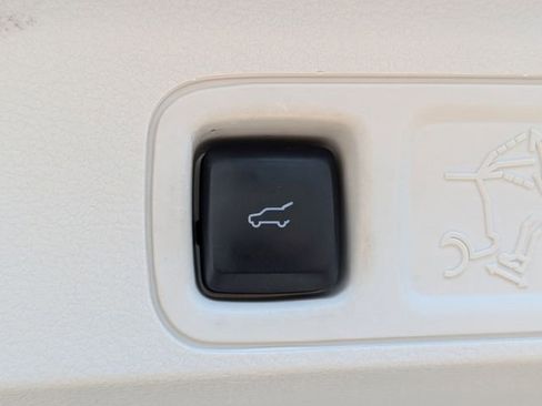 Used 2021 Lincoln Navigator L Black Label image 32