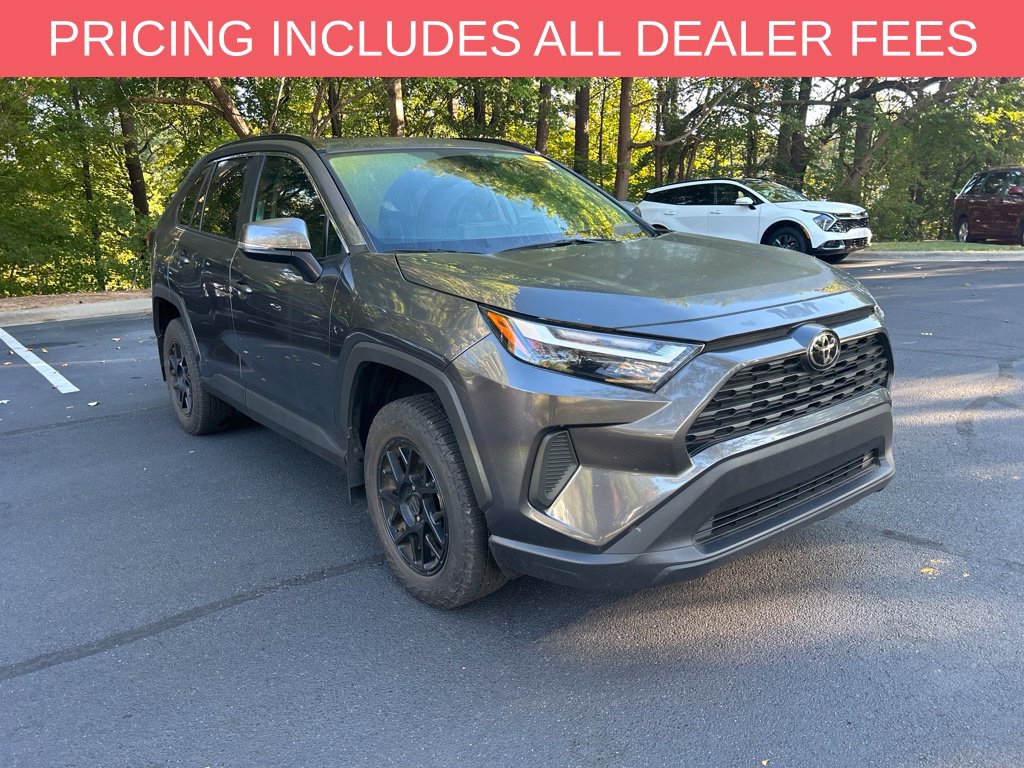 Used 2024 Toyota RAV4 XLE w/ Convenience Package FWD image 1